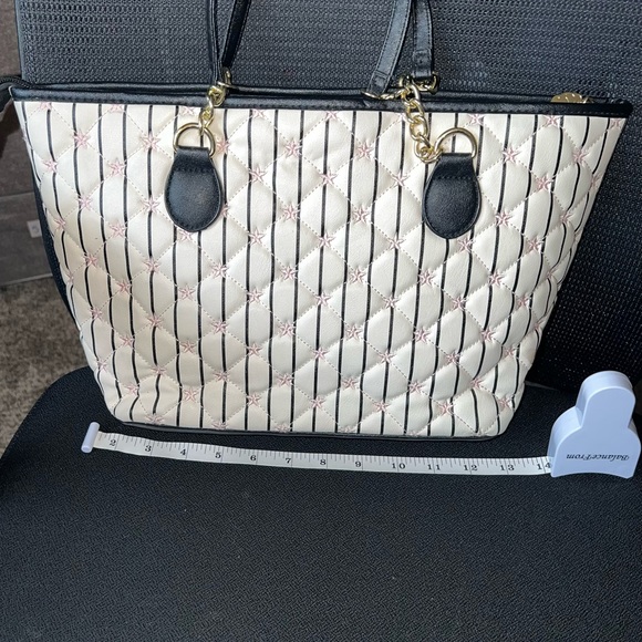 Betsey Johnson stars & stripes bag - Picture 7 of 10